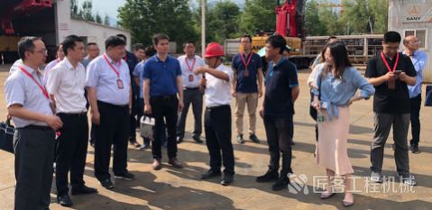 工信部干部进修班到三一重工参观学习期间深入了解数字液压