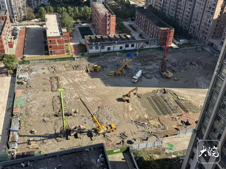 建设正在进行！池州城区两所学校明年将新增262个地下停车位