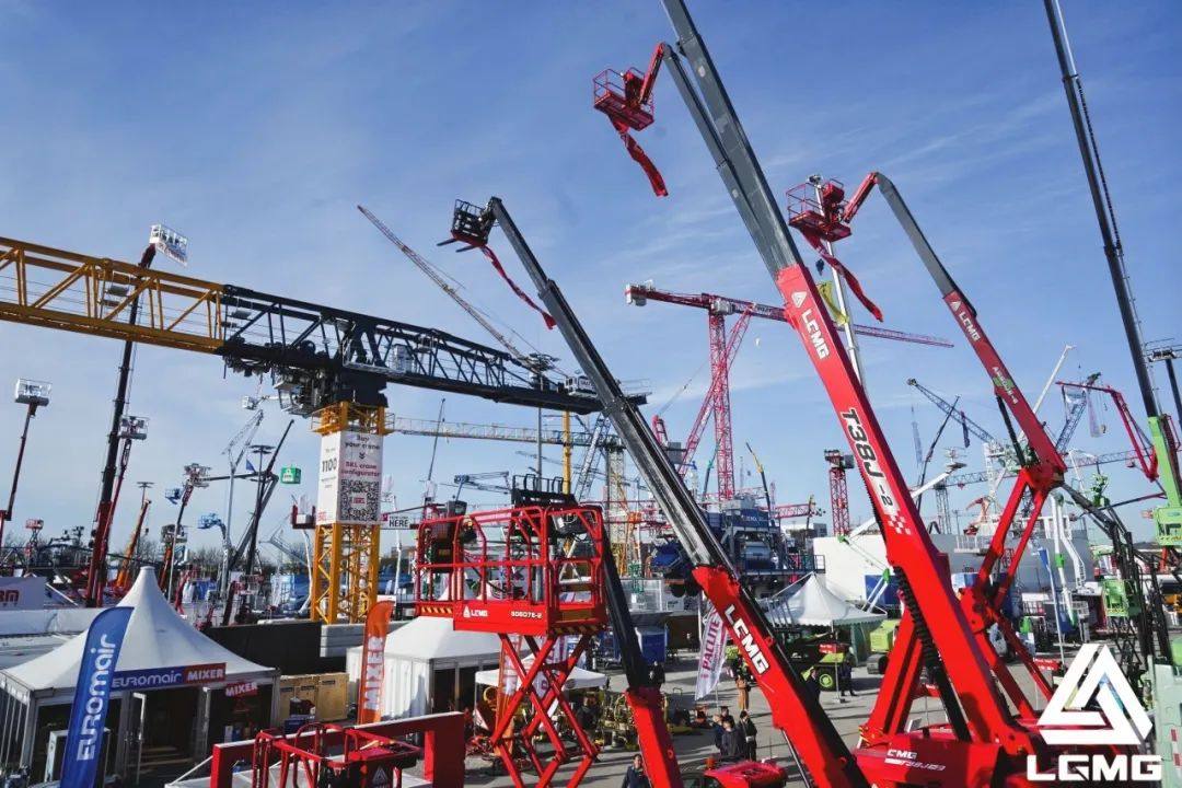 临工重机携智慧施工全新产品亮相bauma2025