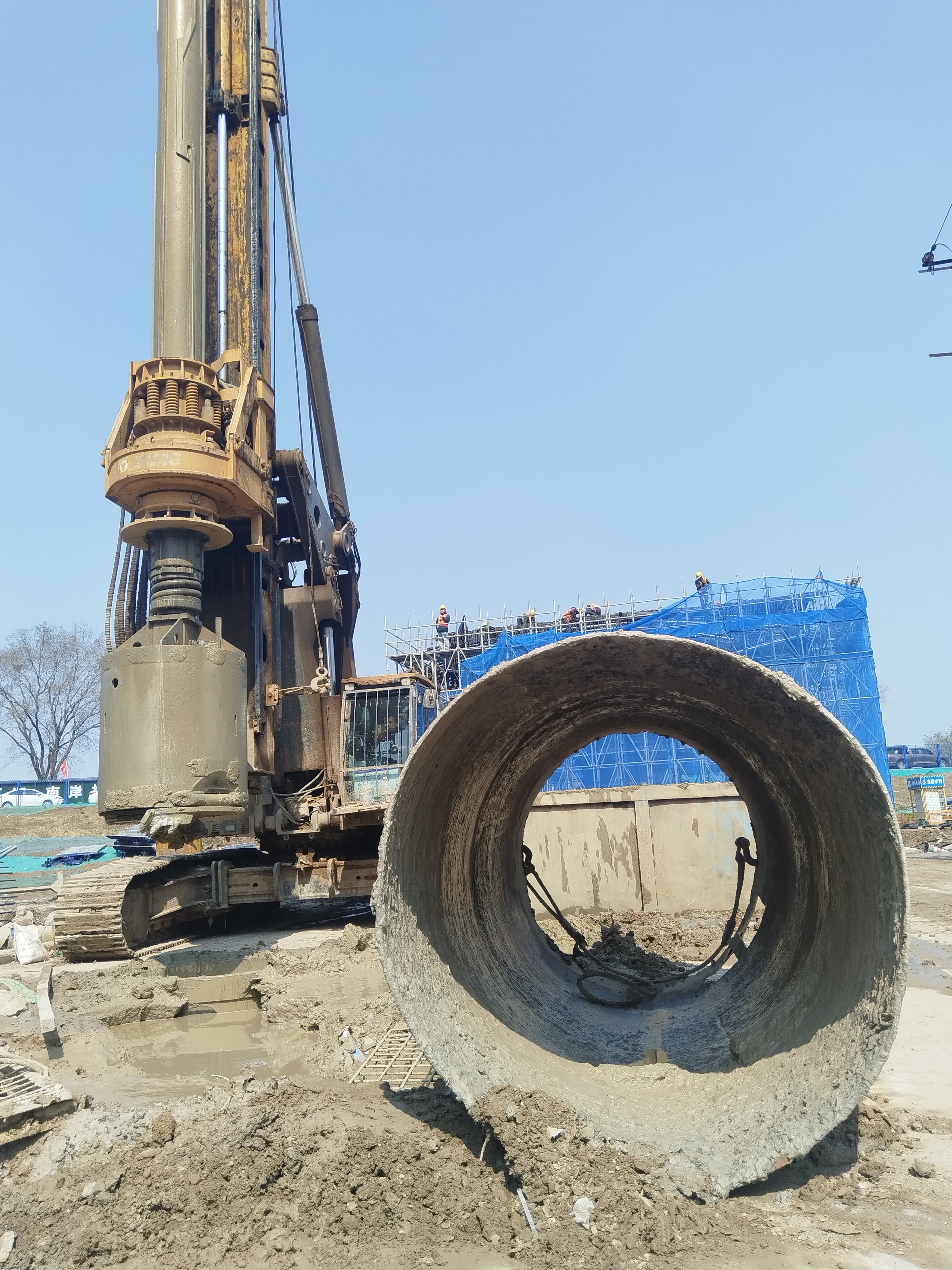 蚌埠延安路大桥及接线工程南岸桩基施工正酣(图3)