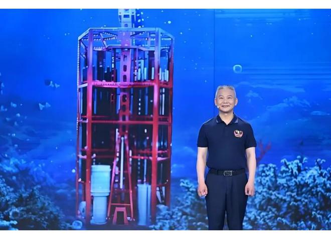 30年钻透深海中国“海牛之父万步炎：从被嘲笑到世界纪录保持者(图2)