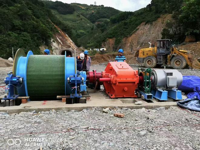 变频绞车多少钱鹤壁润铭矿山机械的变频绞车性价比高吗？