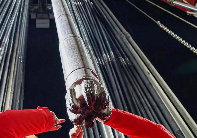 万米地下挖出宝藏！中国深地钻探震撼全球井中究竟发现了啥？(图6)