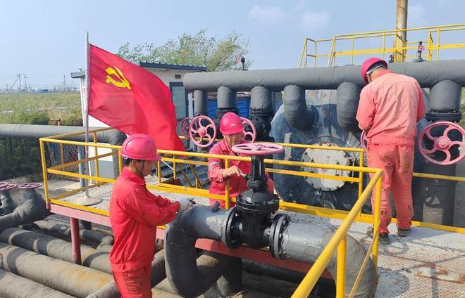 中国石油辽河油田锦采厂：“两节”期间原油生产稳中有升(图2)