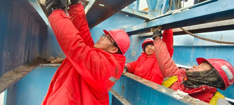 渤海钻探三钻井公司抓好落实冬防设备御寒保温