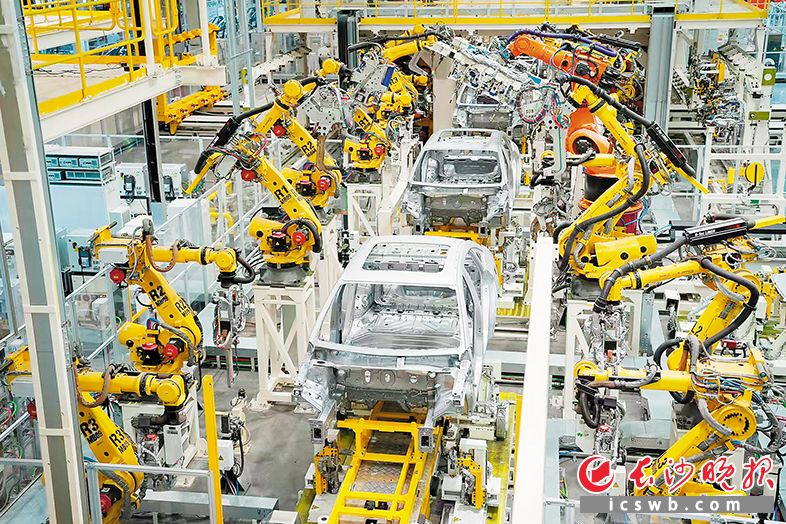 潮涌“人工智能+”逐浪新质生产力长沙经开区推动科技创新与产业创新深度融合(图3)