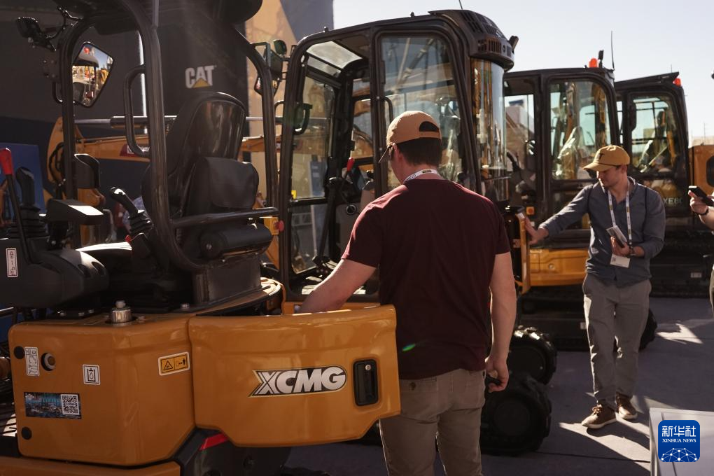 中国工程机械领军企业亮相北美最大工程机械展(图1)