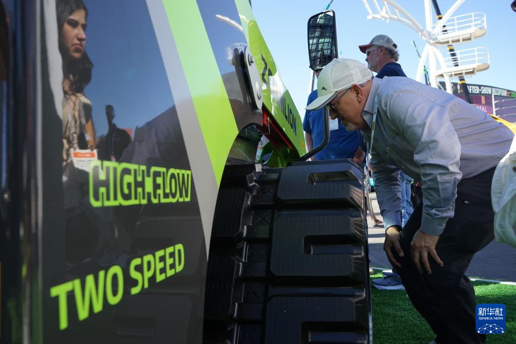 中国工程机械领军企业亮相北美最大工程机械展(图4)