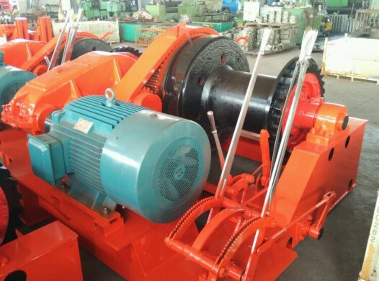 丹东销售冲击钻机报价及图片冲孔打桩机(图4)