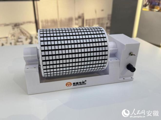 “双凤”展翼“三力”齐鸣①丨在“看不见”的赛道里做冠军(图2)