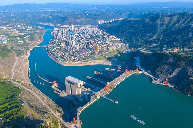 从“十四五”大型清洁能源基地布局示意图看我国新能源分布情况(图5)