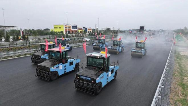 挖掘机指数：外贸三连涨港口设备工作量暴增(图3)