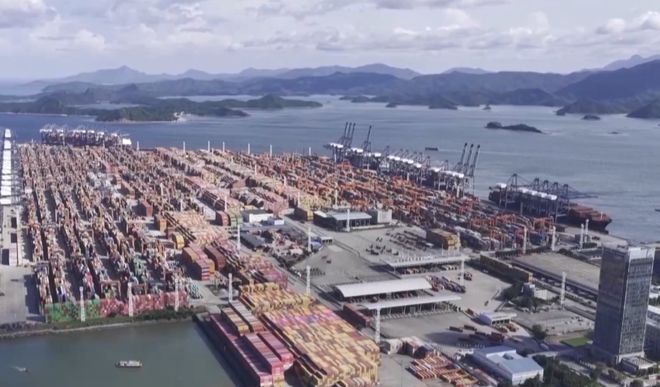 挖掘机指数：外贸三连涨港口设备工作量暴增(图4)